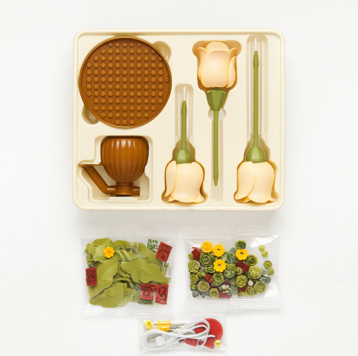 Różany Blask – Magiczny Bukiet z Efektem Rozkwitu